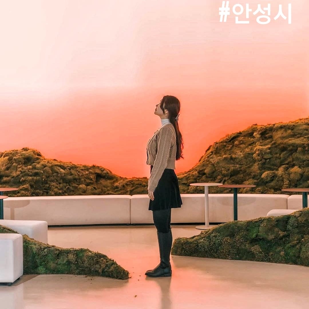 271712733 220477883614594 2979749815396492265 n 1 무대베이커리카페 Quán cà phê tone trắng sang chảnh