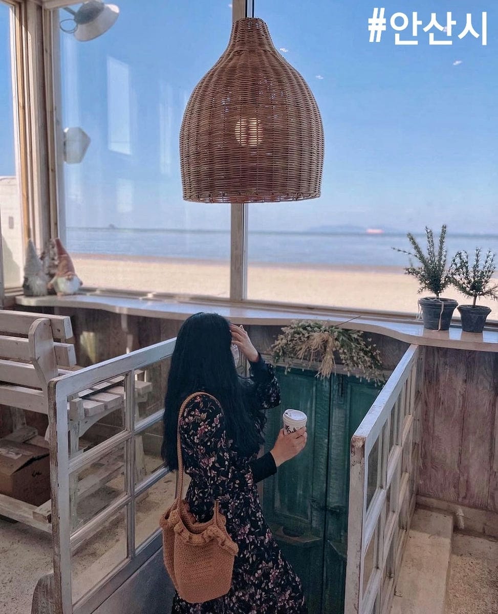 273611062 239537935041922 3565776951367645395 n Honey Beach quán cafe nhỏ nhỏ xinh xinh view biển tại 대부도