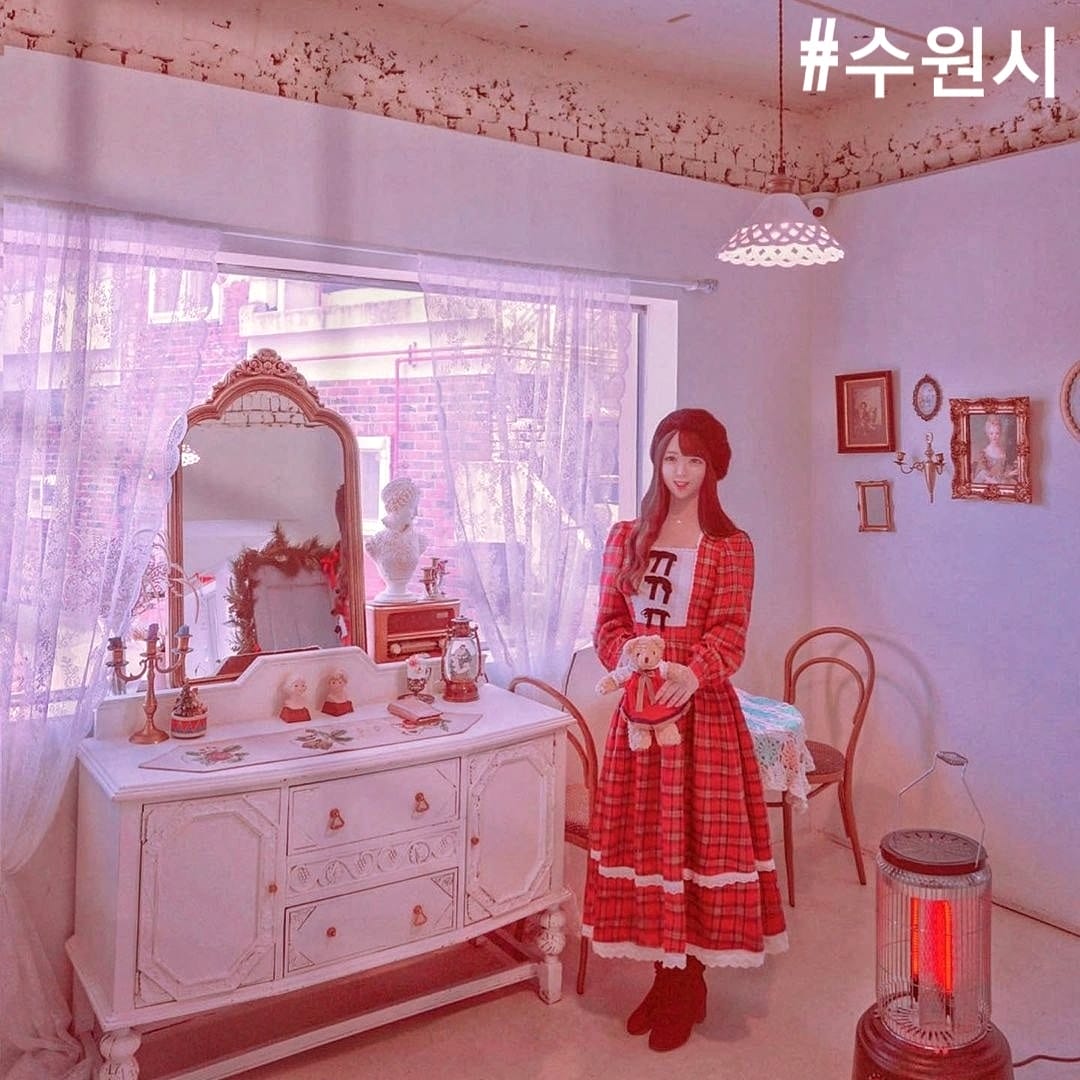 274217738 245652287763820 8874727576220173489 n 1 Quán cà phê vintage cực Âu giữa lòng Suwon