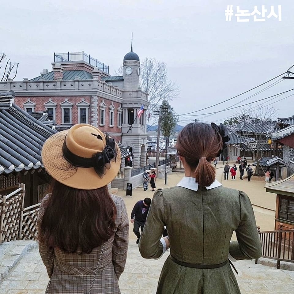 274608879 249213470741035 6387606483766035674 n 1 Phim trường Sunshine Studio tại Nonsan-si