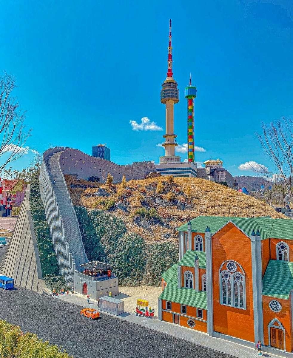 279748805 294419616220420 333418765841663681 n 1 Khu vui chơi phong cách Lego tại ChunCheon